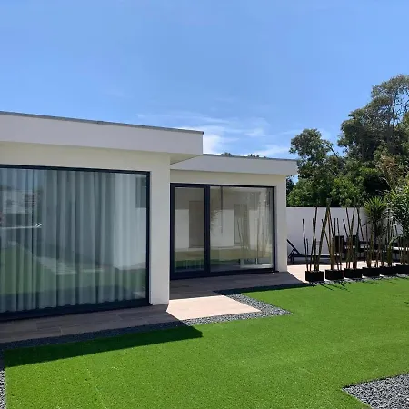 Oliver Beach House Poco da Cruz Exterior photo